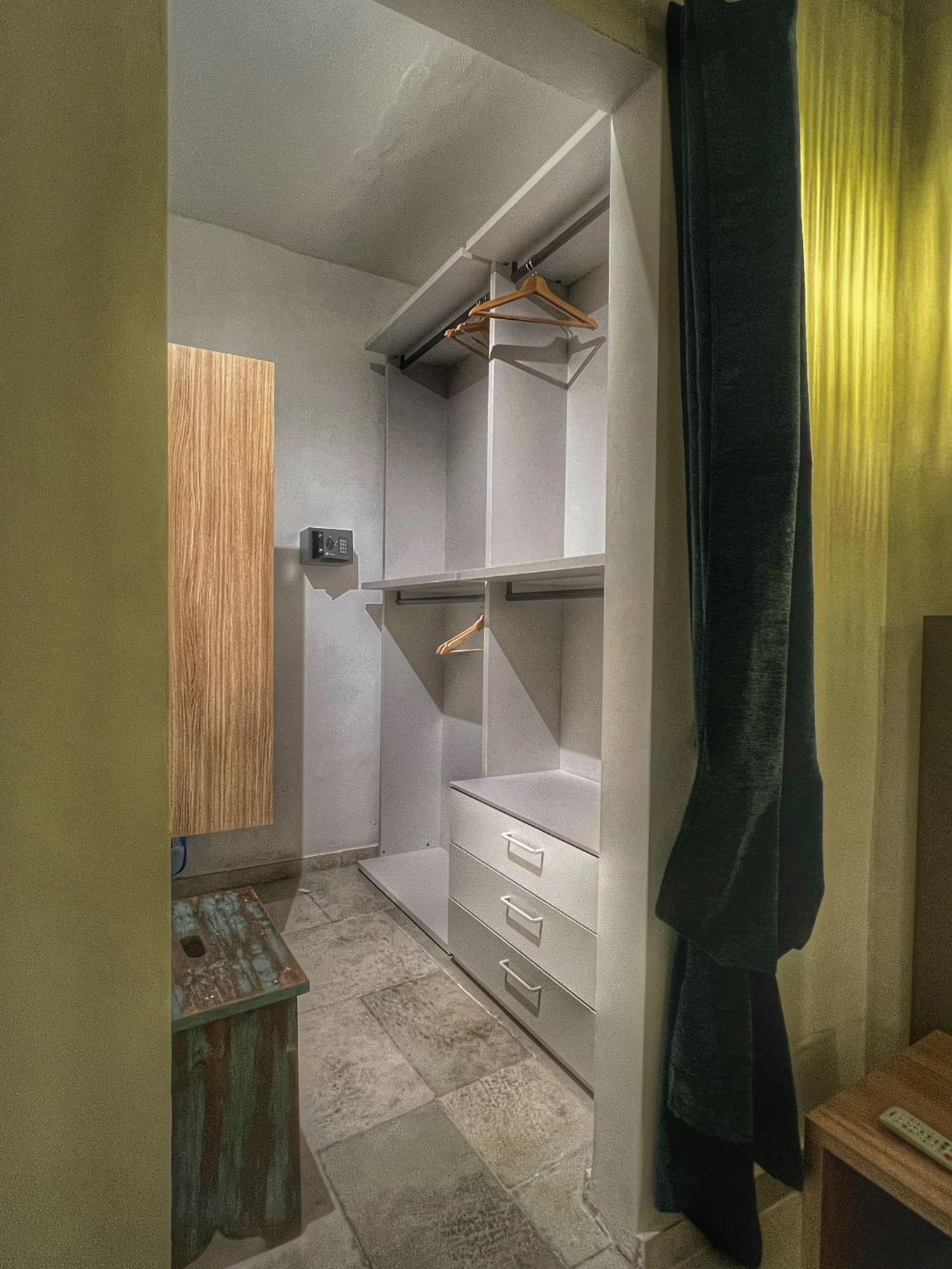 Amay City Suite Bari Exterior photo
